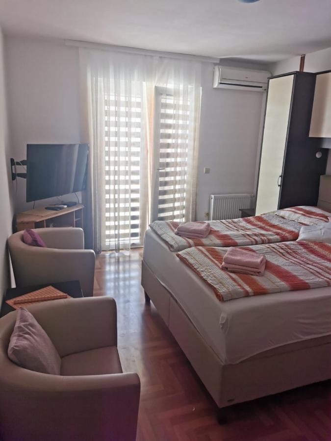ויר Apartments Ivi מראה חיצוני תמונה
