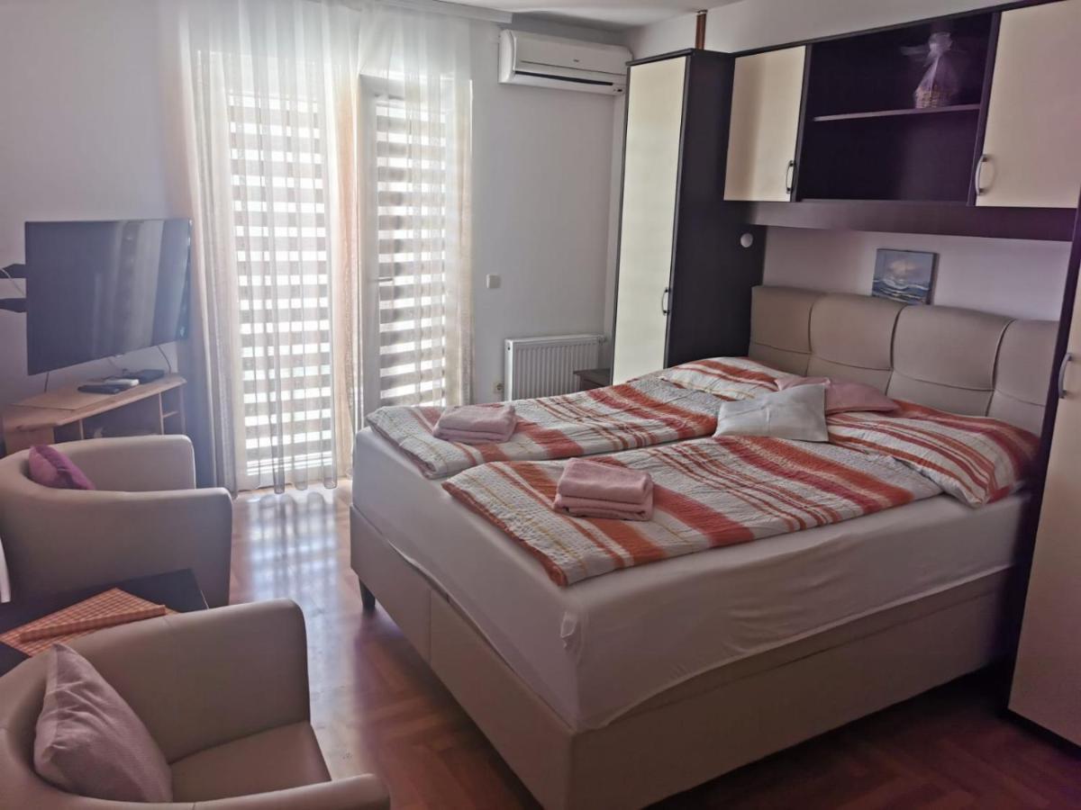 ויר Apartments Ivi מראה חיצוני תמונה