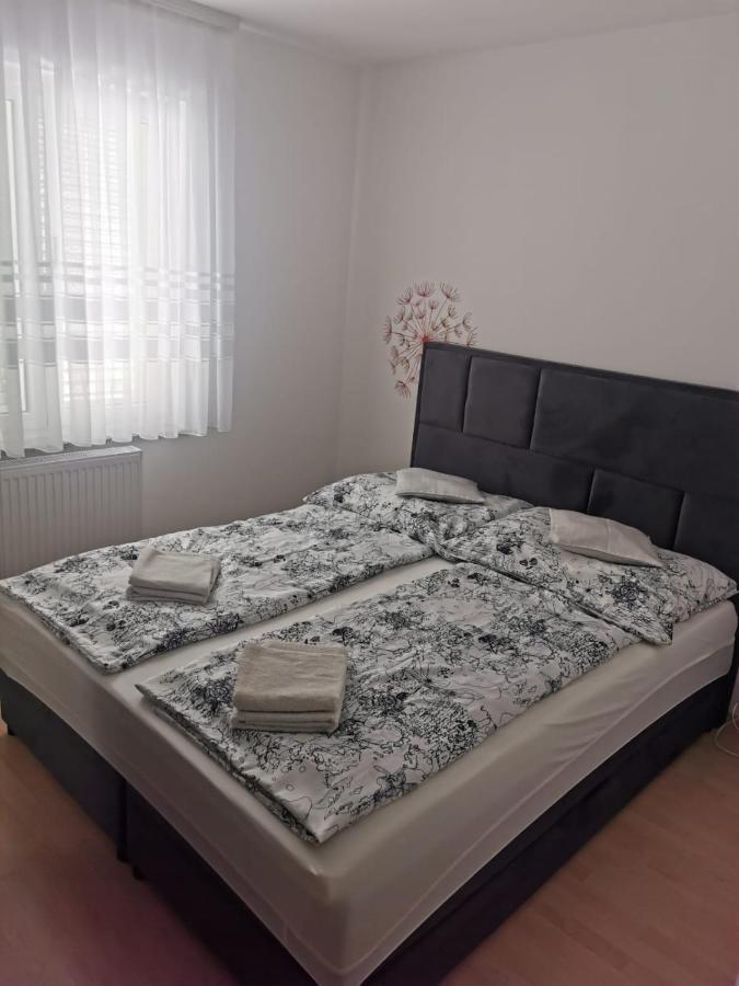 ויר Apartments Ivi מראה חיצוני תמונה