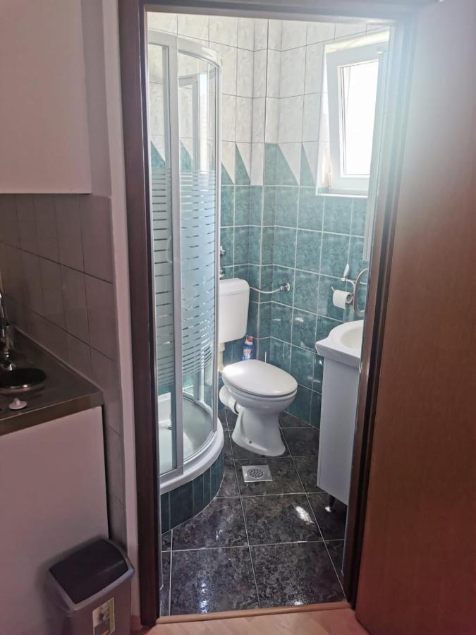 ויר Apartments Ivi מראה חיצוני תמונה