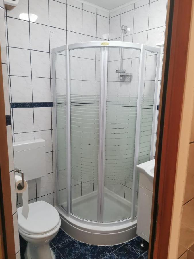 ויר Apartments Ivi מראה חיצוני תמונה