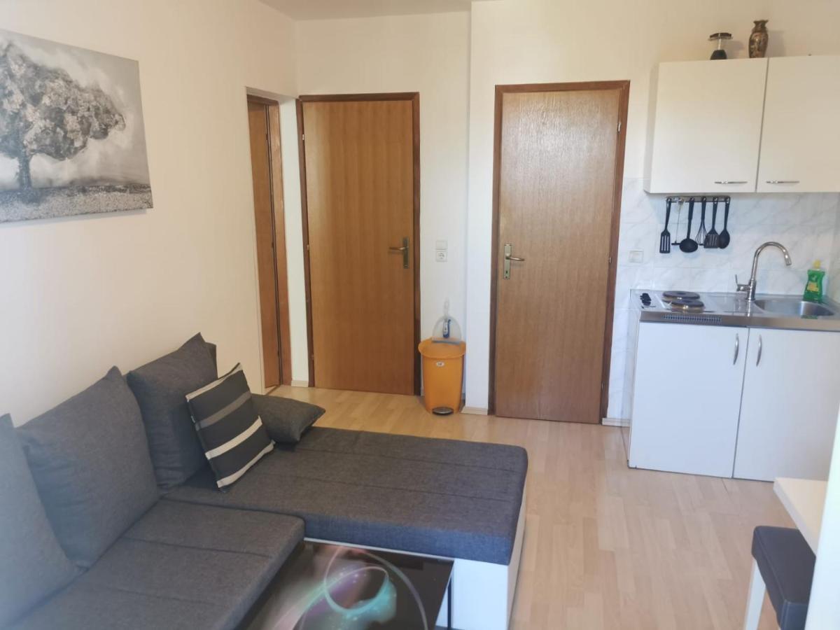 ויר Apartments Ivi מראה חיצוני תמונה